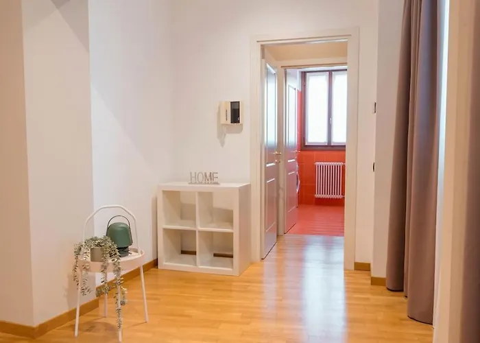 Apartment R Limone House